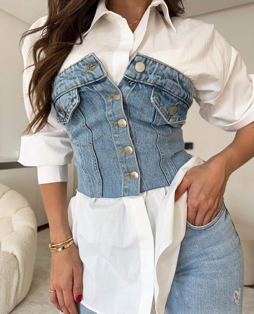 Teksas crop top koji oblikuje struk – Denim statement komad